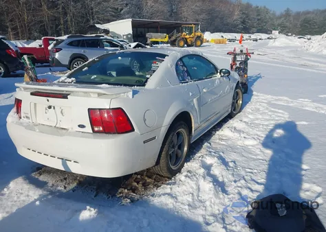 2001 Ford Mustang z USA, uszkodzony, nr VIN 1FAFP40401F166152